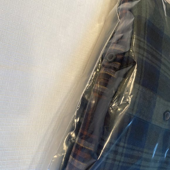 Lot of 7 Uniqlo Flannels Men Size Small Plaid Mix! - Picture 5 of 6